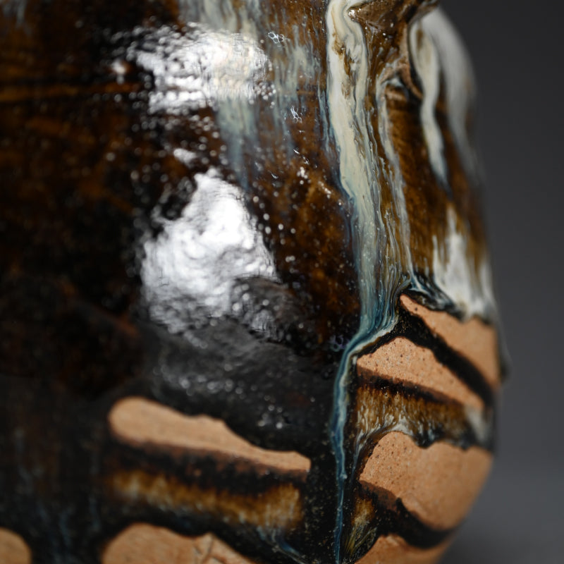 Tataki Chosen Karatsu Mimitsuki Mizusashi ー十三代 中里 太郎右衛門 "叩き朝鮮唐津耳付水指"