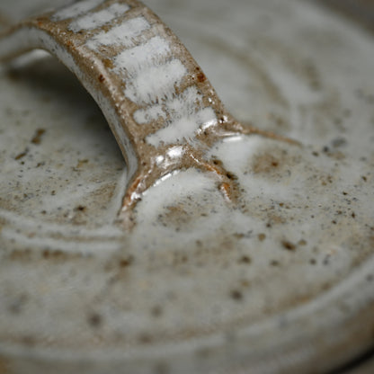 Tataki Chosen Karatsu Mimitsuki Mizusashi ー十三代 中里 太郎右衛門 "叩き朝鮮唐津耳付水指"