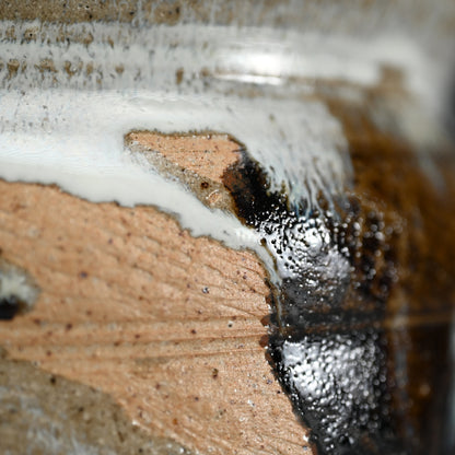 Tataki Chosen Karatsu Mimitsuki Mizusashi ー十三代 中里 太郎右衛門 "叩き朝鮮唐津耳付水指"