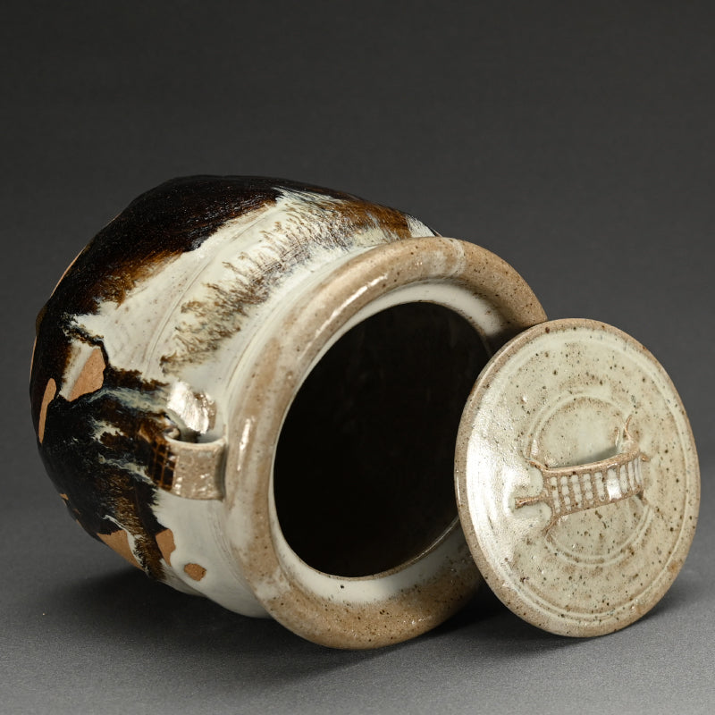 Tataki Chosen Karatsu Mimitsuki Mizusashi ー十三代 中里 太郎右衛門 "叩き朝鮮唐津耳付水指"