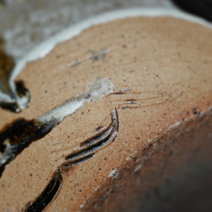 Tataki Chosen Karatsu Mimitsuki Mizusashi ー十三代 中里 太郎右衛門 "叩き朝鮮唐津耳付水指"