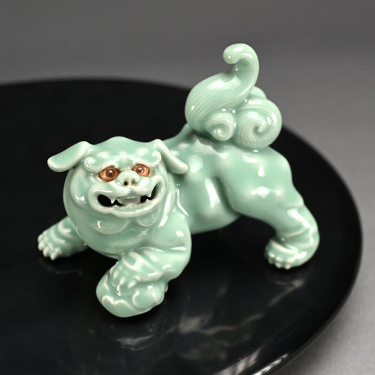 Porcelain Shishi Okimono