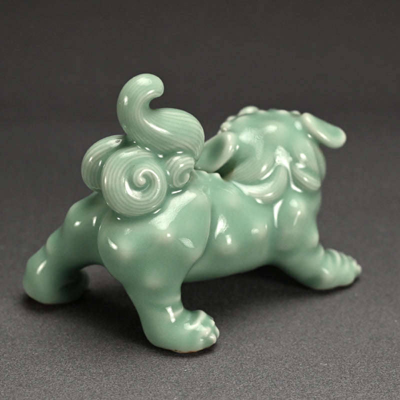 Porcelain Shishi Okimono