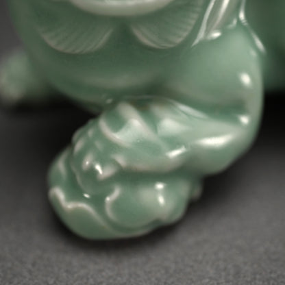 Porcelain Shishi Okimono