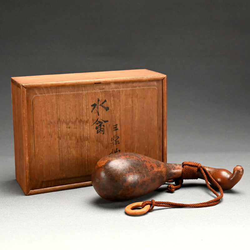 Hermit of Three Pleasures Gourd Flask ー三楽仙史