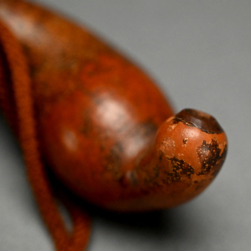 Hermit of Three Pleasures Gourd Flask ー三楽仙史