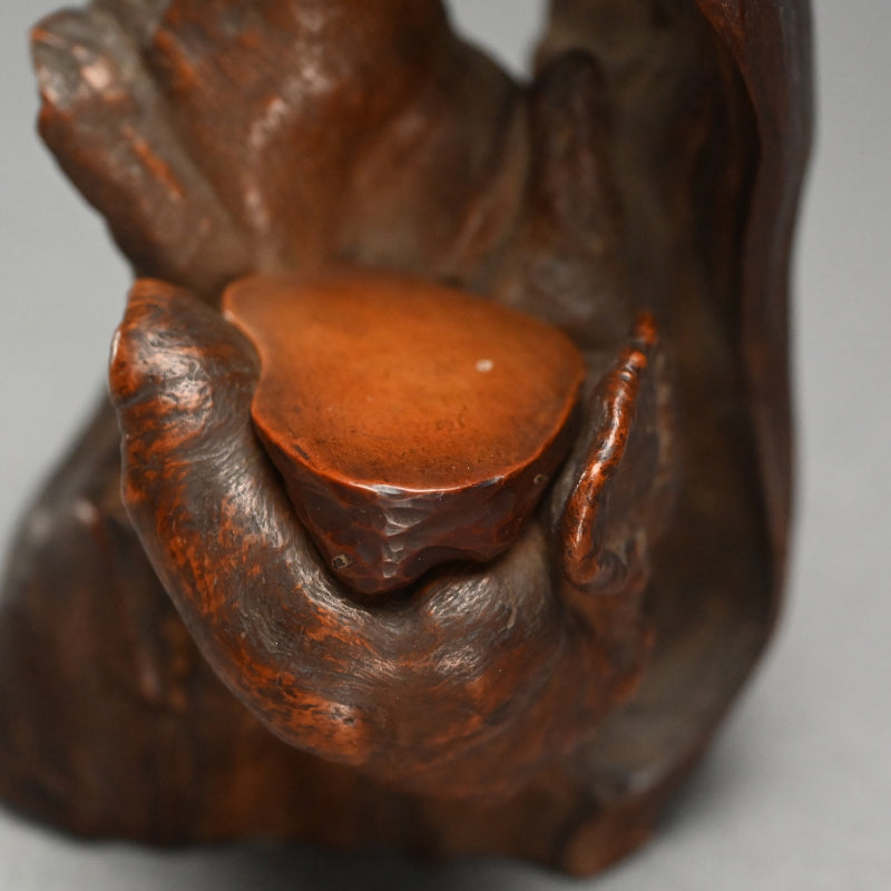 Root-Wood Stand
