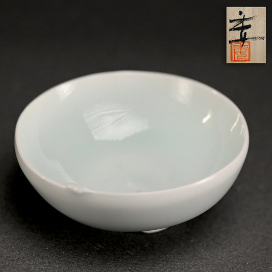 Contemporary Guinomi Porcelain Sake Cup A ー“ぐい呑”