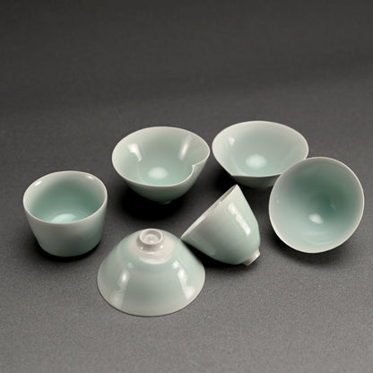 Seihakuji Porcelain Guinomi ー“青白磁 ぐい呑”