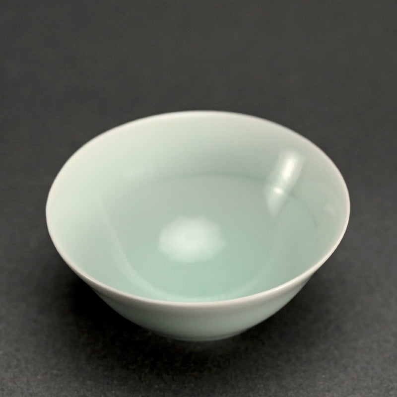 Contemporary Guinomi Sake Cup ー“青白磁 ぐい呑”