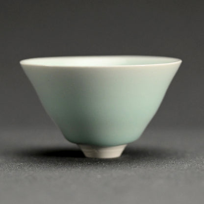 Seihakuji Porcelain Guinomi ー“青白磁 ぐい呑”