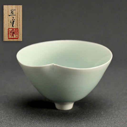 Porcelain Guinomi Sake Cup C ー“青白磁 ぐい呑”