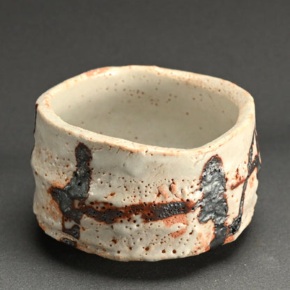 Shino Chawan Tea Bowl ー鈴木 五郎 "志野 茶碗"