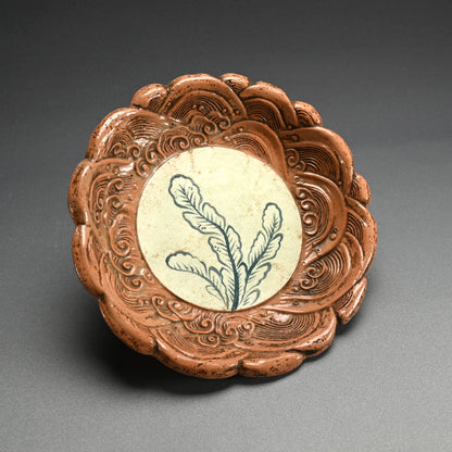 Unusual Gennai Yaki Basin, Waves and Basho Leaves