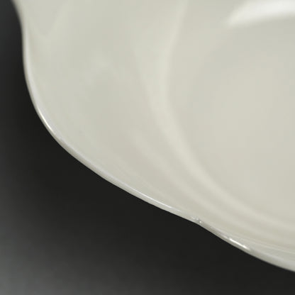 Exquisite White Bowl ー川瀬 竹志 “白磁輪花鉢”