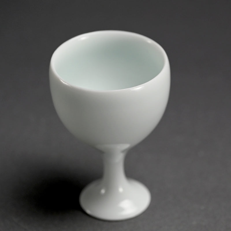 Exquisite Bajohai Porcelain Sake Cup ー“青白磁 馬上杯”