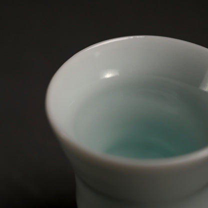 Contemporary Porcelain Guinomi ー“青白磁 杯”