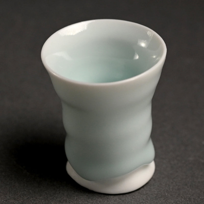 Contemporary Porcelain Guinomi ー“青白磁 杯”