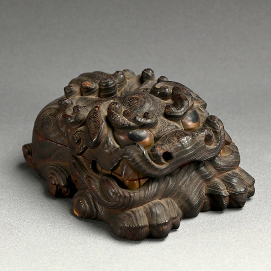 Shishi Lion-Shaped Carved Kiri-wood Box