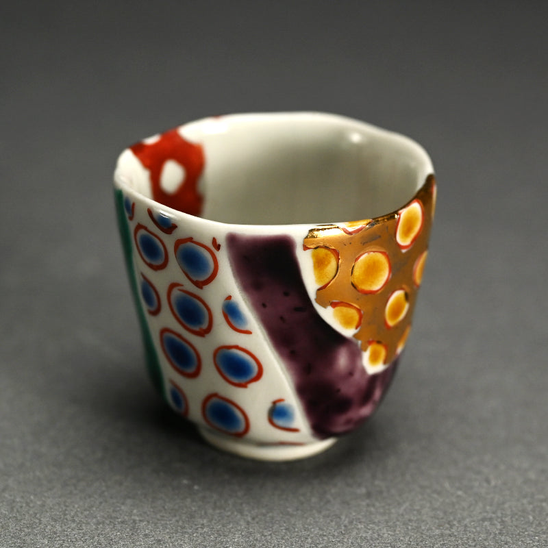 Brilliantly Colored Guinomi Sake Cup ー 松田 百合子 “盃”