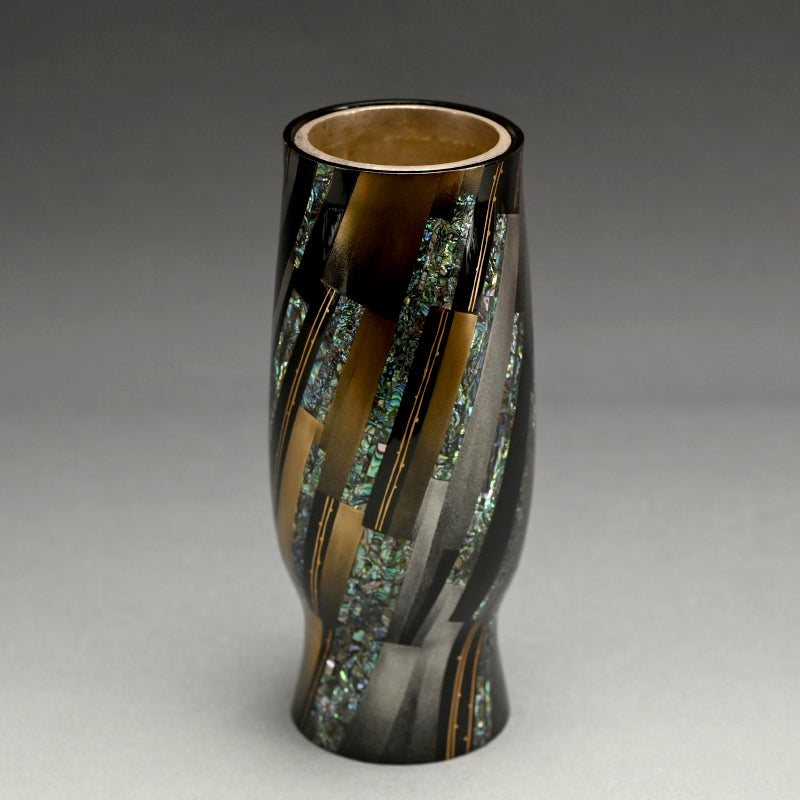 Unusual Inlayed Lacquer Vase ー服部 峻昇 "花入"