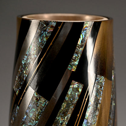 Unusual Inlayed Lacquer Vase ー服部 峻昇 "花入"