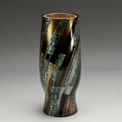 Unusual Inlayed Lacquer Vase ー服部 峻昇 "花入"