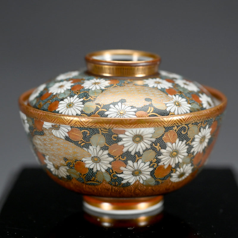 Exquisite Meiji p. Japanese Kutani Porcelain Bowl Set