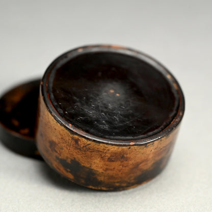 Ancient Japanese Lacquered Gold Kogo Incense Case