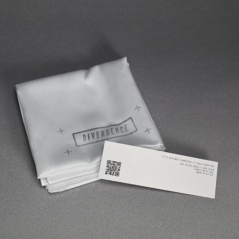 Porcelain Katakuchi Sake pouring Vessel ー松村 淳 “Divergence 6.01”