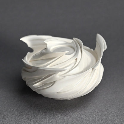 Whirling Form Kogo Incense Holder ー松村 淳 “Shifting Qualia C ↔ I”