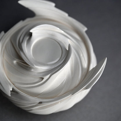 Whirling Form Kogo Incense Holder ー松村 淳 “Shifting Qualia C ↔ I”