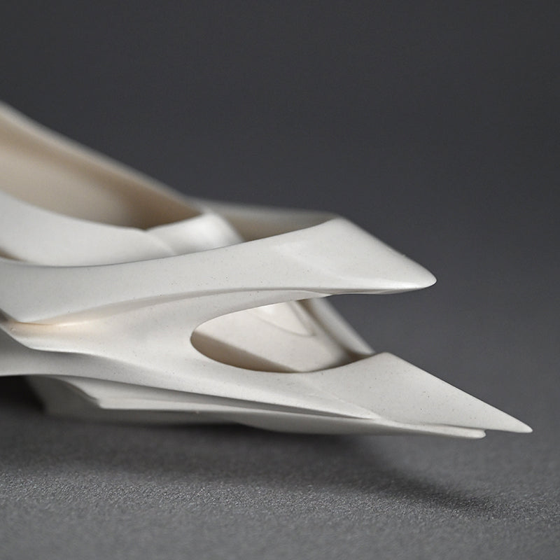 Porcelain Katakuchi Sake pouring Vessel ー松村 淳 “Divergence 6.01”