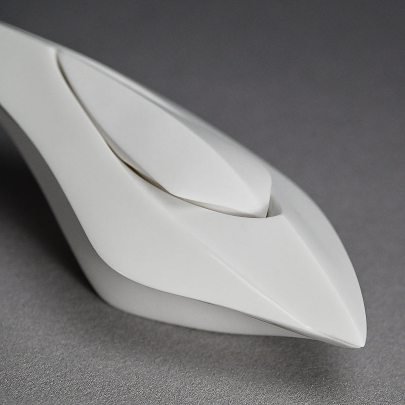 Katakuchi Sake Serving Vessel ー松村 淳 “Divergence 4.02