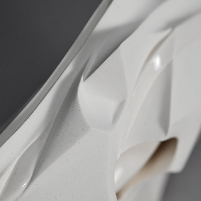 Porcelain Katakuchi Sake pouring Vessel ー松村 淳 “Divergence 6.01”