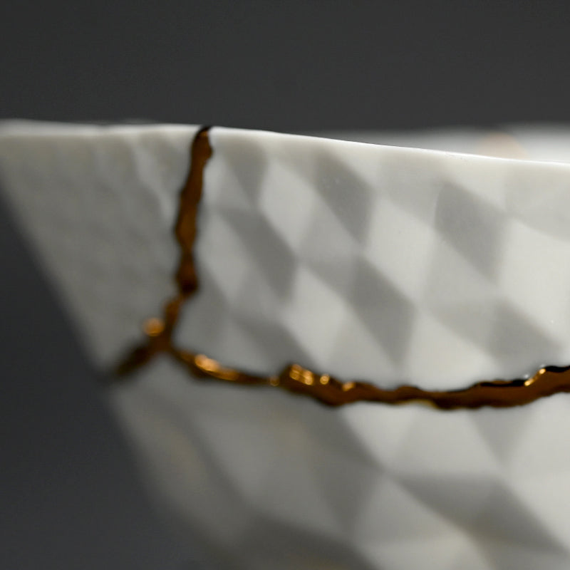 Kintsugi Porcelain Chawan Tea Bowl ー堀 貴春 "茶碗"