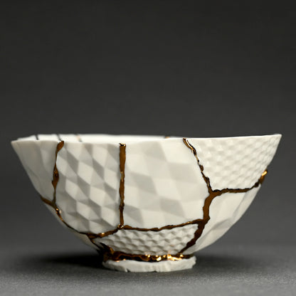 Kintsugi Porcelain Chawan Tea Bowl ー堀 貴春 "茶碗"