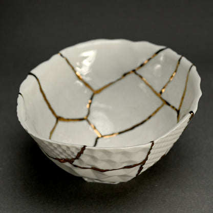 Kintsugi Porcelain Chawan Tea Bowl ー堀 貴春 "茶碗"