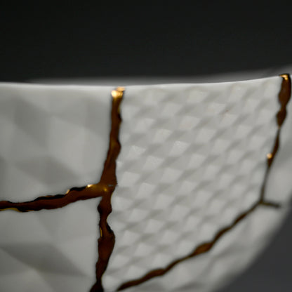 Kintsugi Porcelain Chawan Tea Bowl ー堀 貴春 "茶碗"