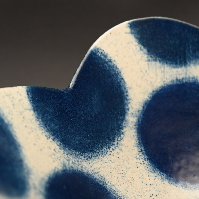 Large Blue & White Fluted Basin ー福島 寛子 “呉須絵青文輪花鉢”