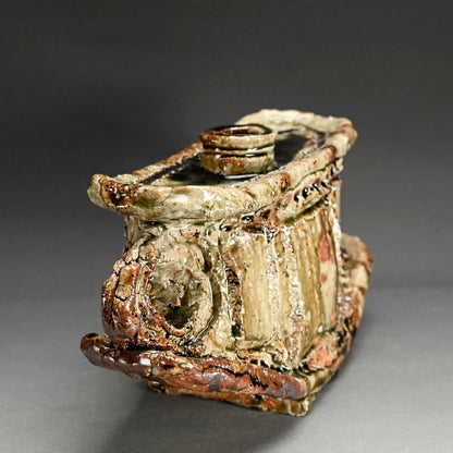 Tobe Ash Glazed Vase ー村越 琢磨 “灰釉 飛べ”