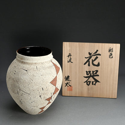 White Tamba Vase ー市野 健太 “彩色 花器"