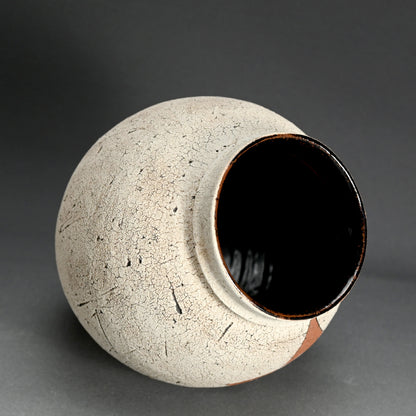 White Tamba Vase ー市野 健太 “彩色 花器"