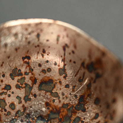 Glass Guinomi Sake Cup ー奥島 圭二 “玻璃髹漆盃箔押”