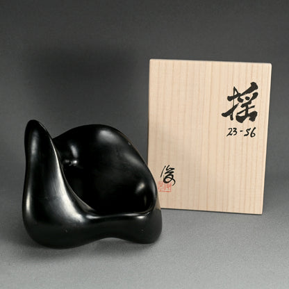 Contemporary Black Ceramic Sculpture, “Vibration”  ー伊村 俊見 “揺 23-s6”