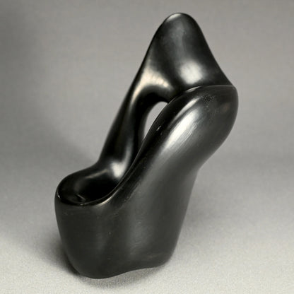 Contemporary Black Ceramic Sculpture, “Vibration”  ー伊村 俊見 “揺 23-s6”