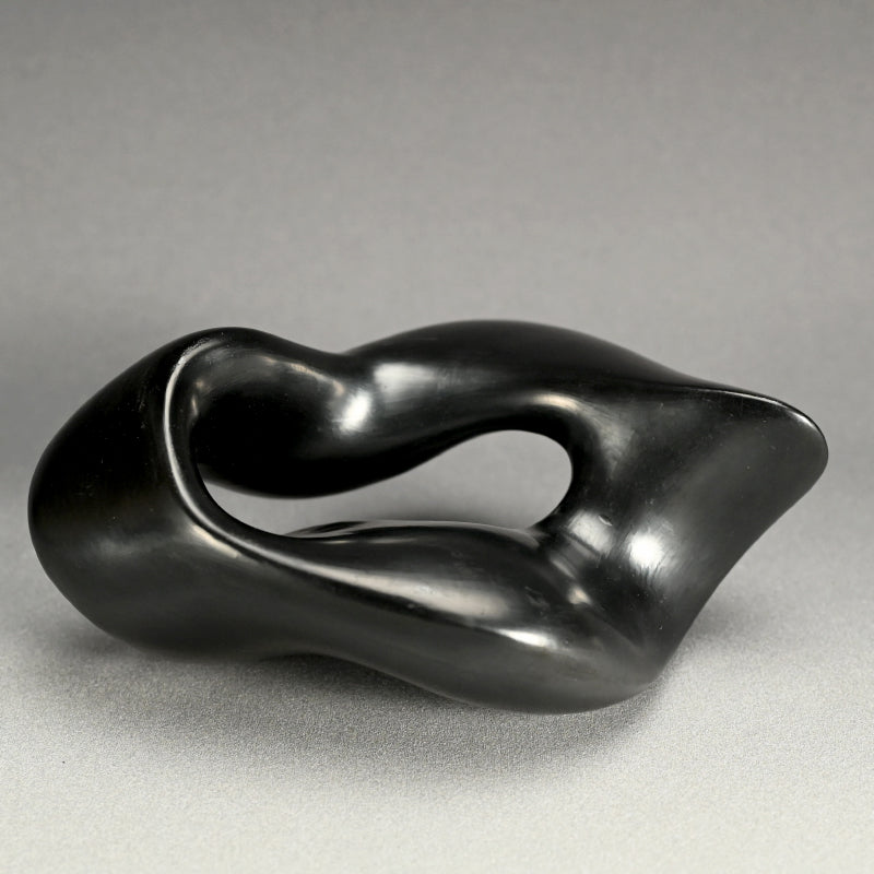 Contemporary Black Ceramic Sculpture, “Vibration”  ー伊村 俊見 “揺 23-s6”