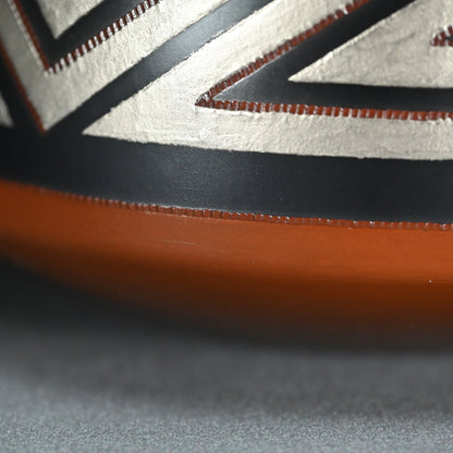 Lightning Pattern Silver & BronzeVessel ー鹿島 和生 "銀銷盛象嵌雷文銅赤銅接合せ鉢"