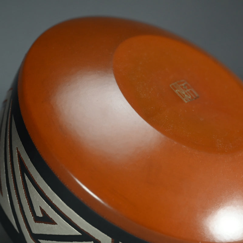 Lightning Pattern Silver & BronzeVessel ー鹿島 和生 "銀銷盛象嵌雷文銅赤銅接合せ鉢"