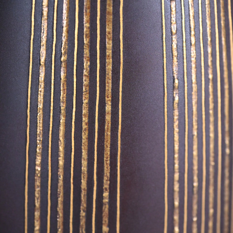 Contemporary Gold Inlay Mizusashi ー鹿島 和生 “銷盛線文鉄水指”